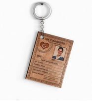 BK Gift Kişiye Özel Sevgili Kimliği Ahşap Anahtarlık (Bayan)