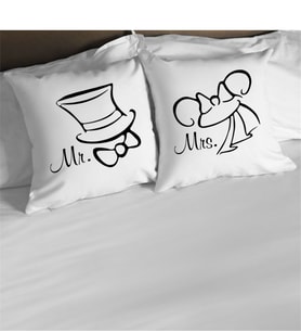 BK Gift Kişiye Özel İkili Mr. & Mrs. Beyaz Yastık