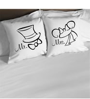 BK Gift Kişiye Özel İkili Mr. & Mrs. Beyaz Yastık