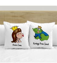 BK Gift Kişiye Özel İkili İsimli Prenses & Kurbağa Prens Beyaz Yastık Kılıfı