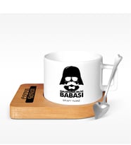 BK Gift Kişiye Özel Galaksinin En İyi Babası Tasarımlı Ahşap Altlıklı Seramik Fincan - 1