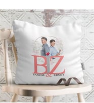 BK Gift Kişiye Özel Biz Tasarımlı İsimli Fotoğraflı Dekoratif Beyaz Yastık - 2