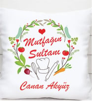 Kişiye Özel Mutfağın Sultanı İsimli Kare Yastık