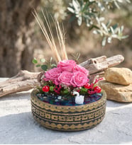 Ring Saksıda Pembe Gül ve Okaliptus Teraryum