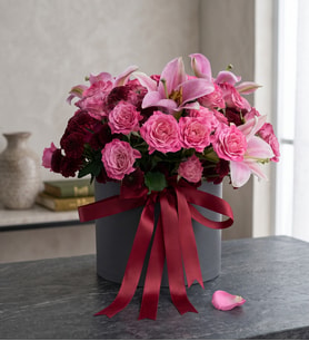 Silindir Kutuda Pembe Lilyum & Gül ve Kasımpatı