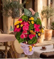 Lila Bukette Pembe Çardak Güller ve Dianthus Green