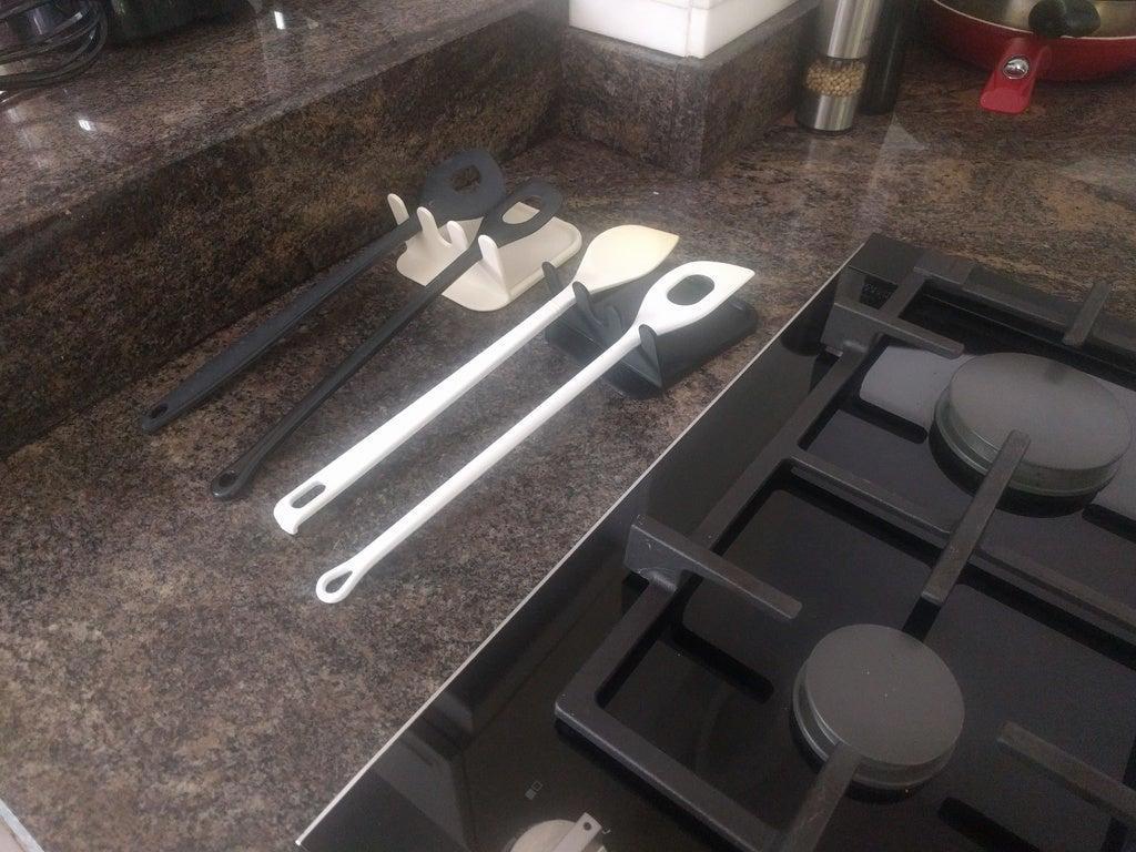 Mutfak Kepçe ve Kaşıklık Organik Plastikten Tutucu Tezgan Üstü Mutfak Kepçe ve Kaşıklık Organik Plastikten Tutucu Tezgan Üstü