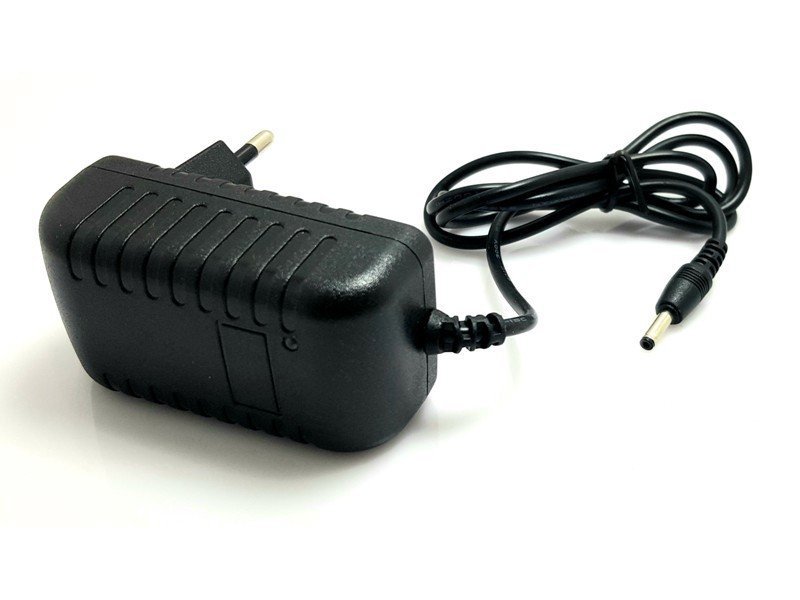 Powermaster 5Volt 2Amper Tablet Adaptörü 3.5x1.35mm Uç