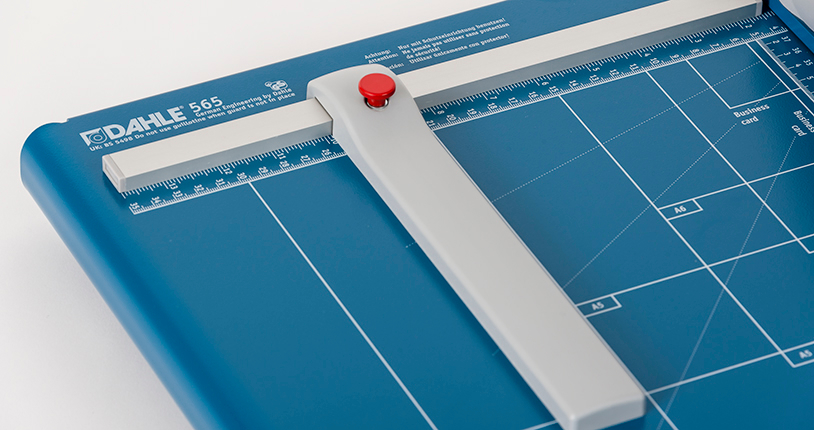 Metal bases provide a firm, stable worksurface and will never warp or crack.