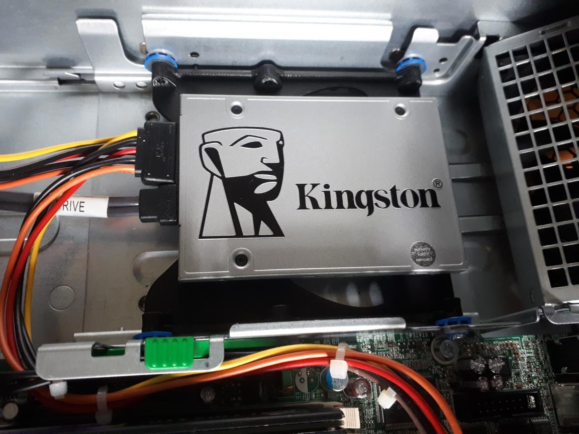 2,5 - 3,5 inç SSD / HDD Adaptörü Çevirici Aparat Tutucu 2,5 - 3,5 inç SSD / HDD Adaptörü Çevirici Aparat Tutucu