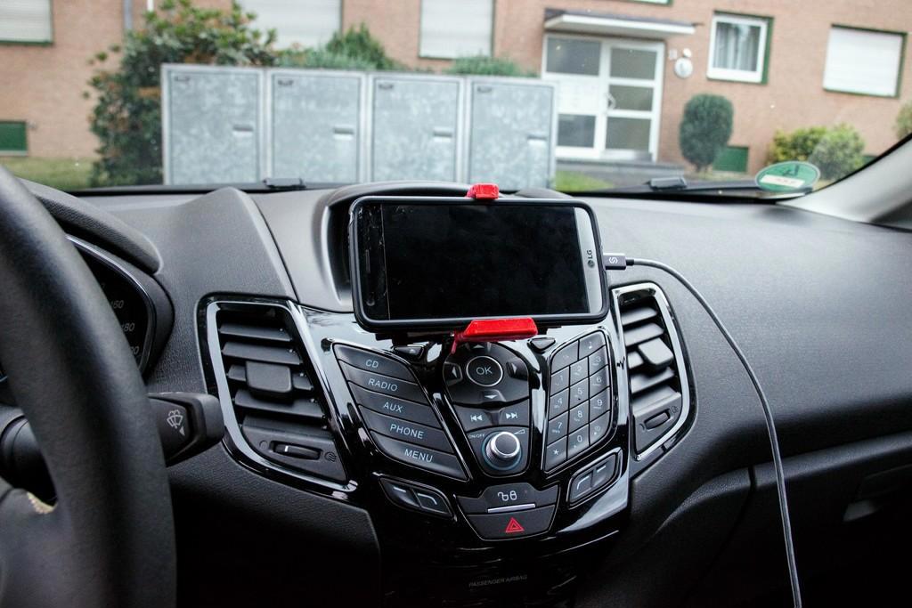  Ford Fiesta Mk6 / 7 (Cd Yuvası) İçin Gripping Akıllı Telefon Tutucu Plastik Aparat